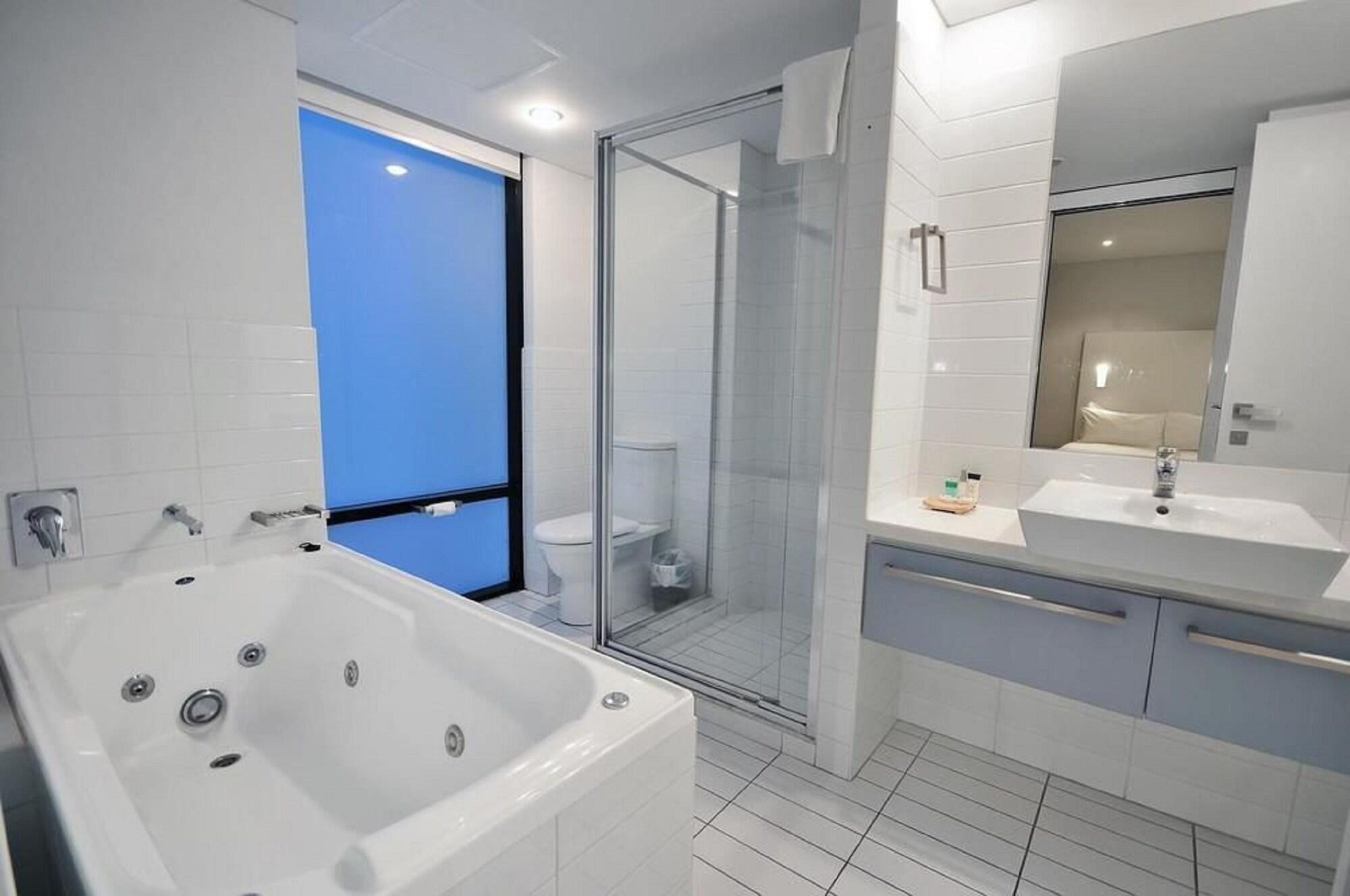 La Loft Apartments North Terrace Аделейд Екстериор снимка